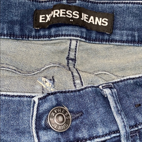 Express - Picture 3 of 4